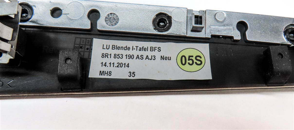 Thumbnail 6: 2015 AUDI Q5 (B8 8R) FRONT RIGHT PASSENGER DASH TRIM MOULDING (CHESTNUT BROWN)