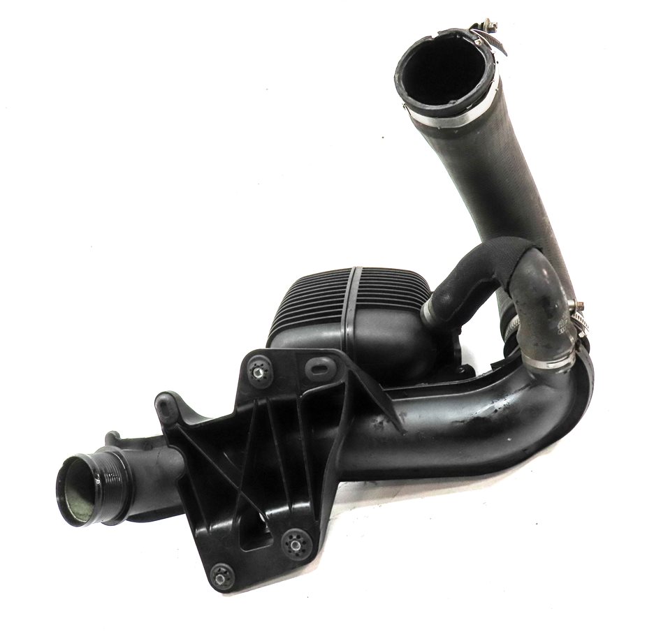 Thumbnail 3: 2015 AUDI Q5 PREMIUM+ (B8 8R) 2.0L (CPMB) ENGINE INTERCOOLER PRESSURE PIPE HOSE