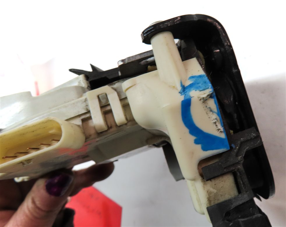 Thumbnail 7: 10-23 AUDI / PORSCHE A4 S4 A5 S5 A6 Q3 Q5 Q7 TT 911 RIGHT FRONT DOOR LATCH