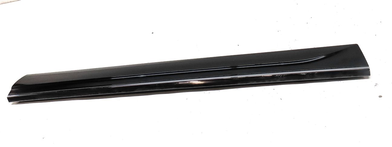 Thumbnail 2: 2015 AUDI Q5 PREMIUM+ (B8 8R) FRONT LEFT DRIVER LOWER DOOR TRIM MOULDING (BLACK)