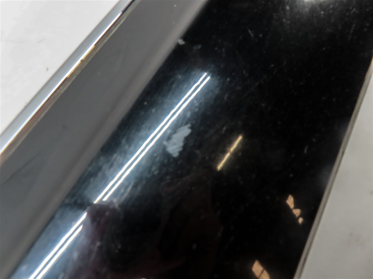 Thumbnail 8: 2015 AUDI Q5 PREMIUM+ (B8 8R) FRONT LEFT DRIVER LOWER DOOR TRIM MOULDING (BLACK)