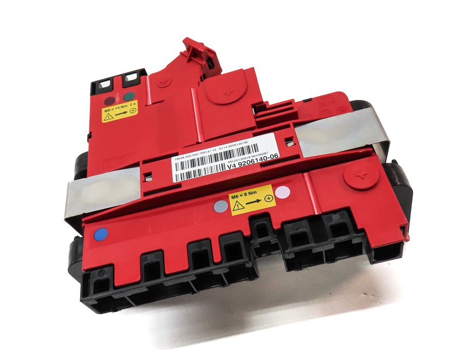 Thumbnail 3: 2014 BMW X3 (F25) POSITIVE BATTERY POWER DISTRIBUTION FUSE PLATE