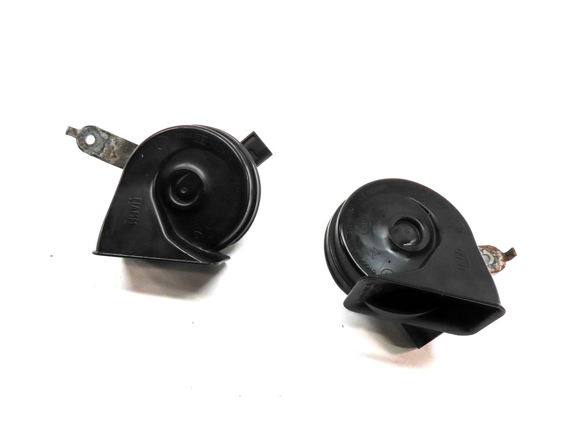 Thumbnail 1: 2011-2018 BMW X3 X4 (F25 F26) HIGH & LOW TONE SAFETY HORN SET-2