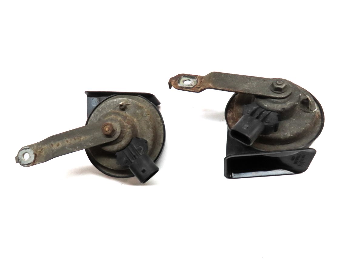 Thumbnail 4: 2011-2018 BMW X3 X4 (F25 F26) HIGH & LOW TONE SAFETY HORN SET-2