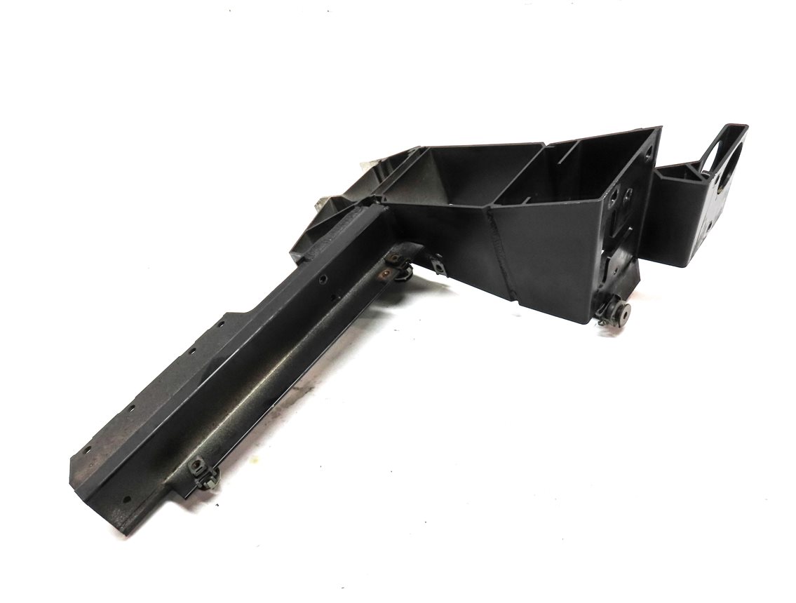 Thumbnail 2: 2014 BMW X3 (F25) FRONT RIGHT PASSENGER RADIATOR SUPPORT MOUNT BRACKET