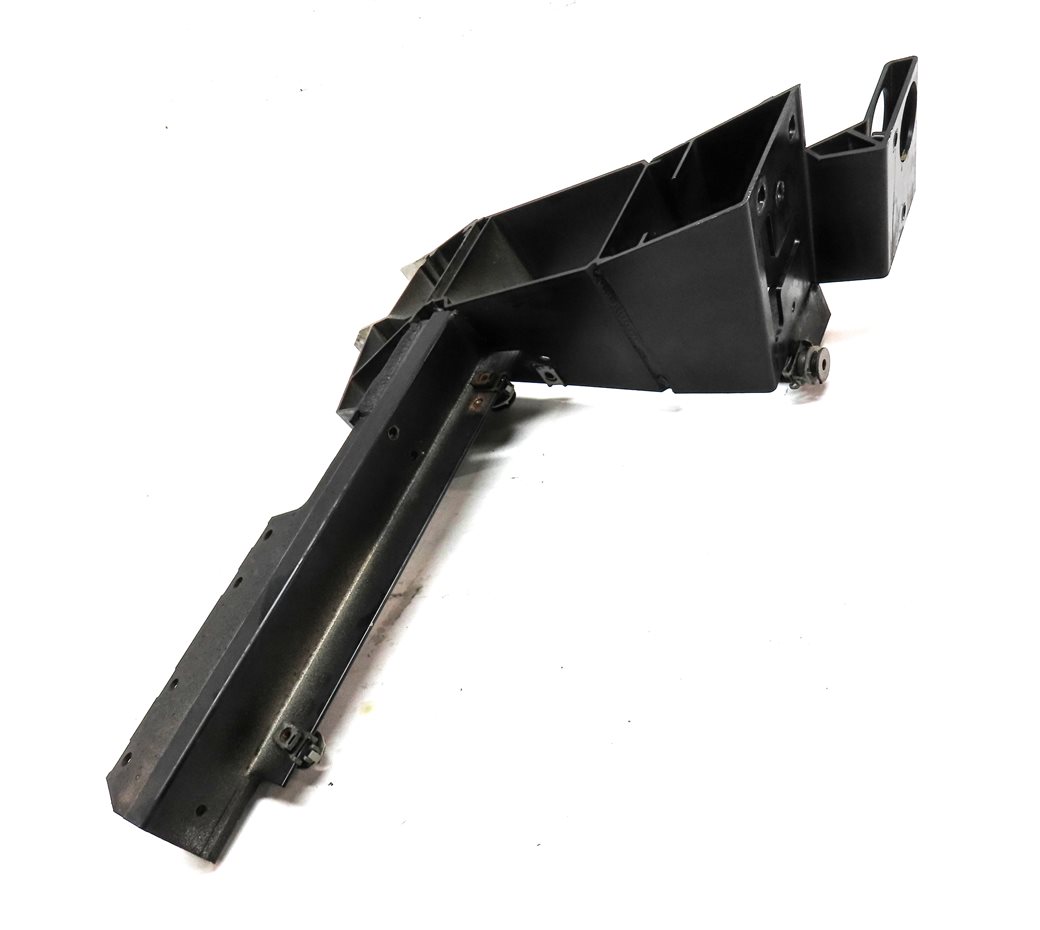 Thumbnail 3: 2014 BMW X3 (F25) FRONT RIGHT PASSENGER RADIATOR SUPPORT MOUNT BRACKET