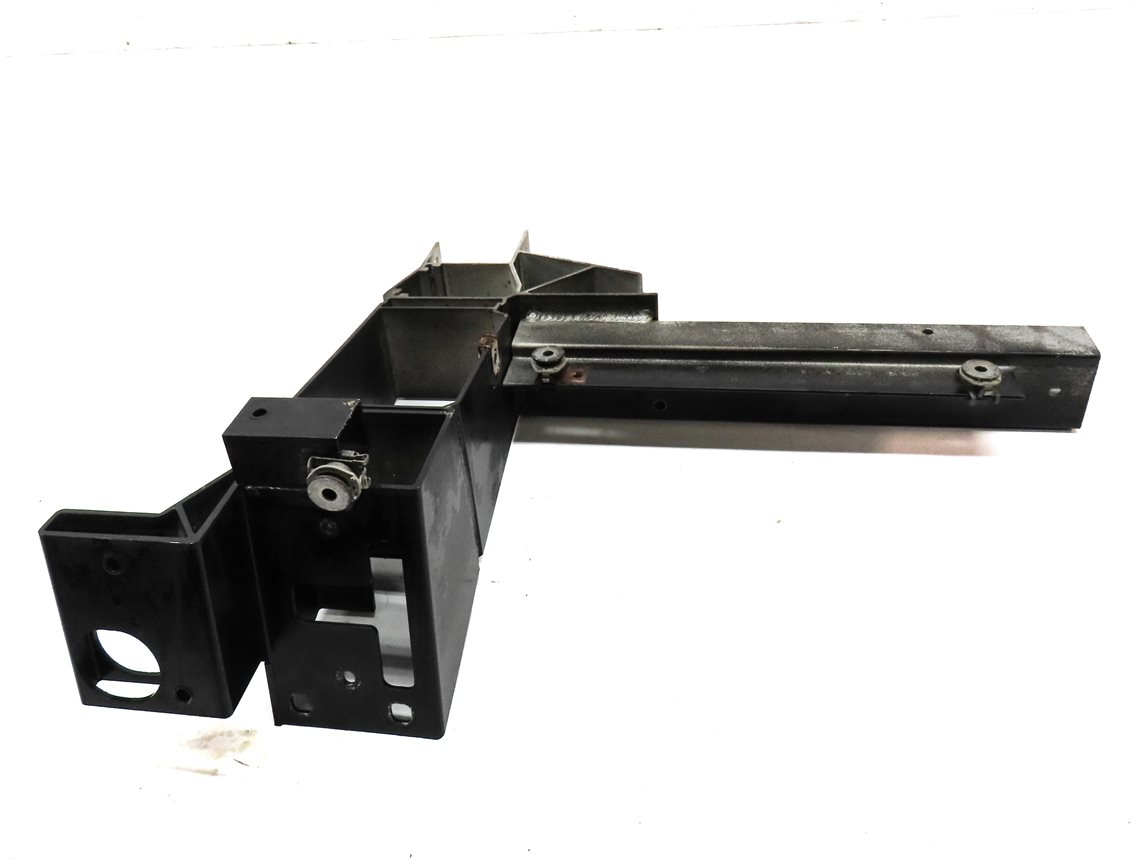 Thumbnail 5: 2014 BMW X3 (F25) FRONT RIGHT PASSENGER RADIATOR SUPPORT MOUNT BRACKET