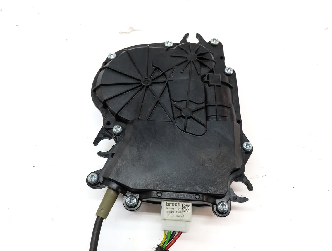 Thumbnail 5: 2014 BMW X3 (F25) REAR TRUNK LOCK LATCH ACTUATOR w/ SOFT CLOSE MOTOR