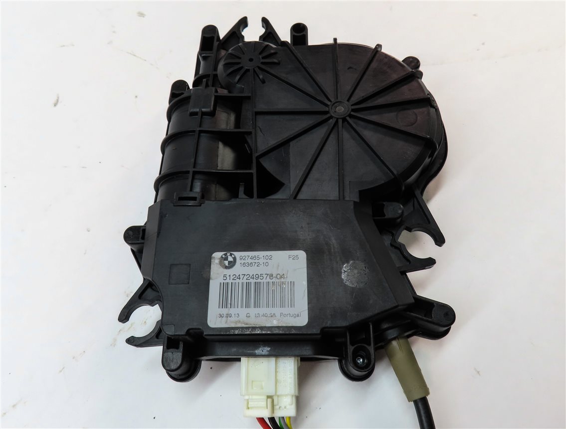 Thumbnail 6: 2014 BMW X3 (F25) REAR TRUNK LOCK LATCH ACTUATOR w/ SOFT CLOSE MOTOR