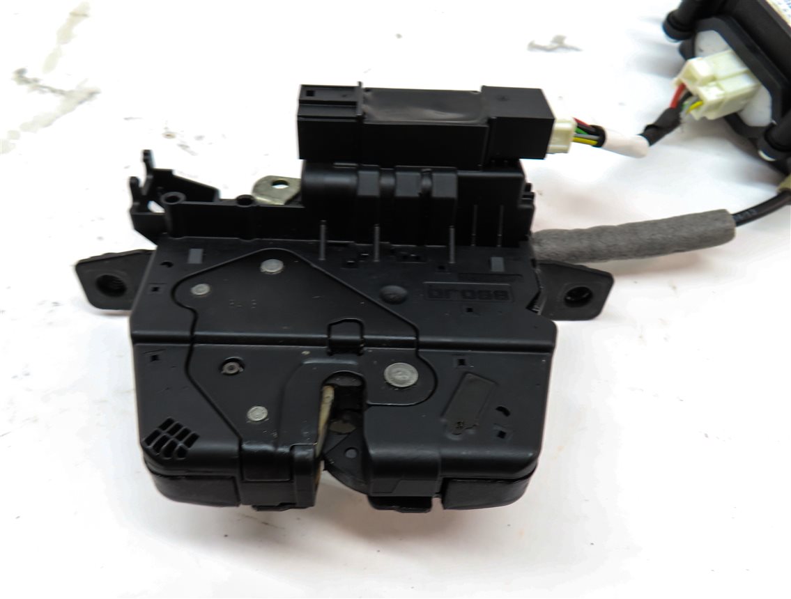 Thumbnail 8: 2014 BMW X3 (F25) REAR TRUNK LOCK LATCH ACTUATOR w/ SOFT CLOSE MOTOR