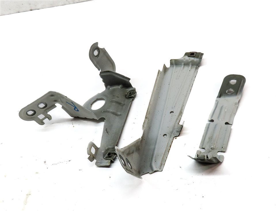 Thumbnail 2: 2014 BMW X3 (F25) FRONT RIGHT PASSENGER FENDER MOUNT BRACKET SET-3