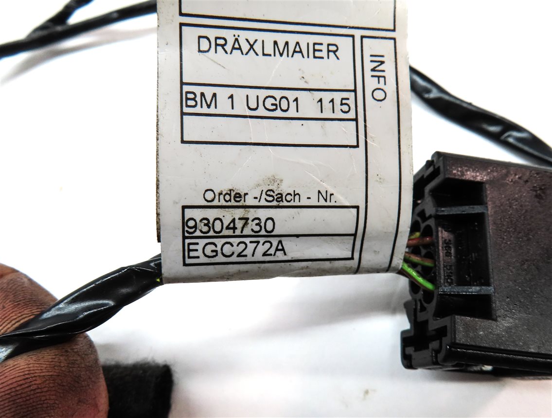 Thumbnail 4: 2014 BMW X3 (F25) REAR PDC PARK SENSOR SET-4 w/ HARNESS (BLACK)