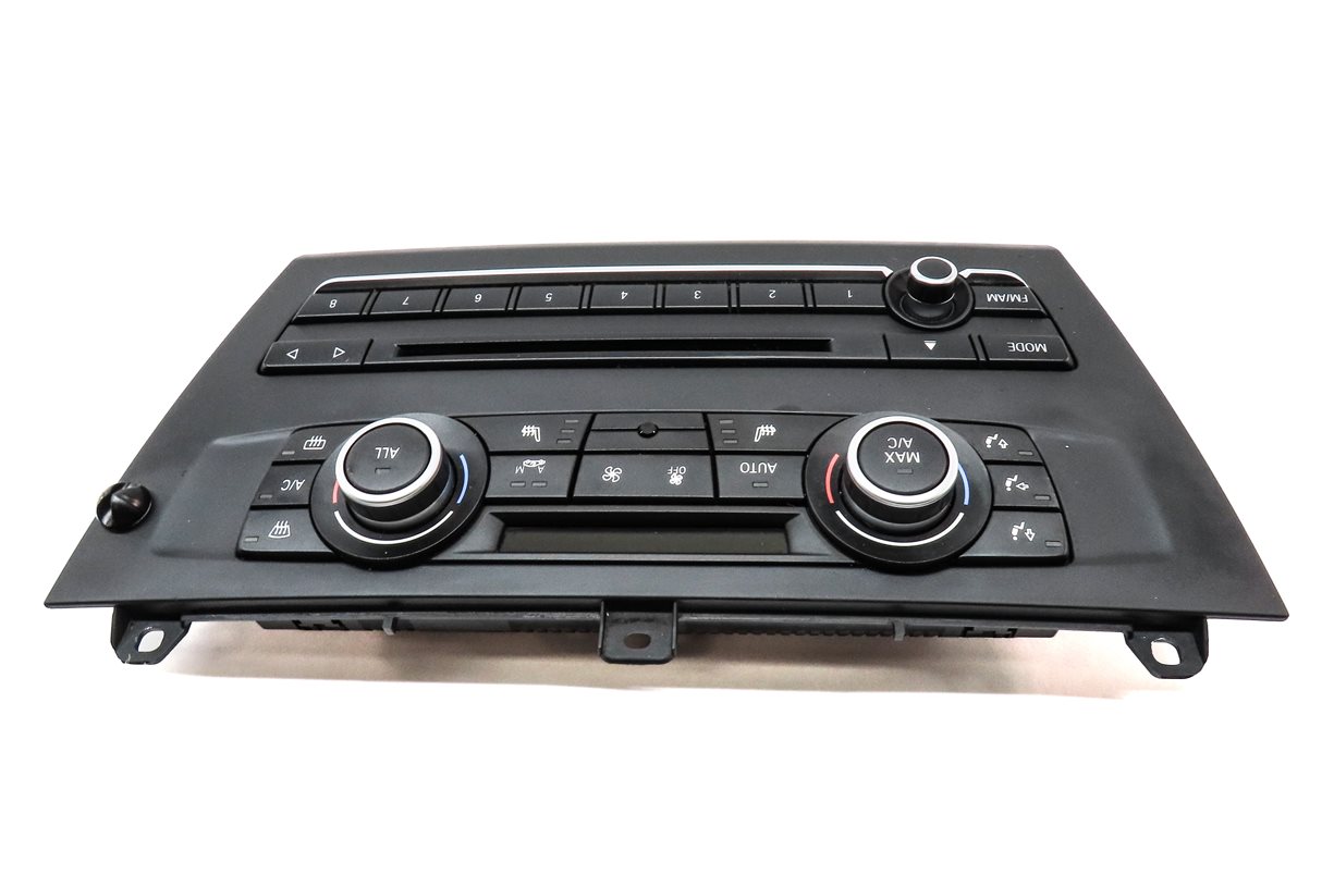 Thumbnail 5: 11-14 BMW X3 (F25) FRONT HEATER A/C TEMPERATURE CLIMATE w/ RADIO CONTROL & TRIM