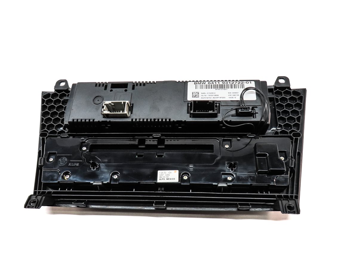 Thumbnail 6: 11-14 BMW X3 (F25) FRONT HEATER A/C TEMPERATURE CLIMATE w/ RADIO CONTROL & TRIM
