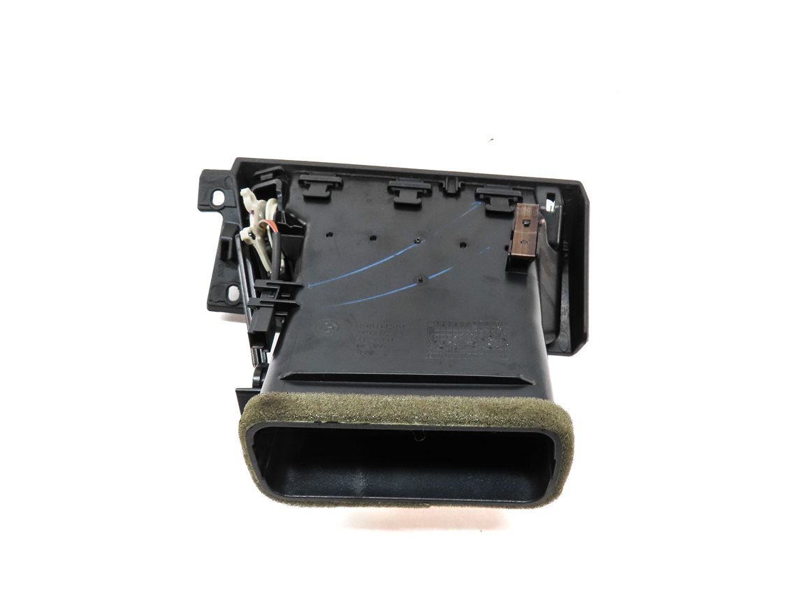 Thumbnail 5: 2014 BMW X3 (F25) FRONT RIGHT PASSENGER OUTER DASH HEATER A/C AIR VENT