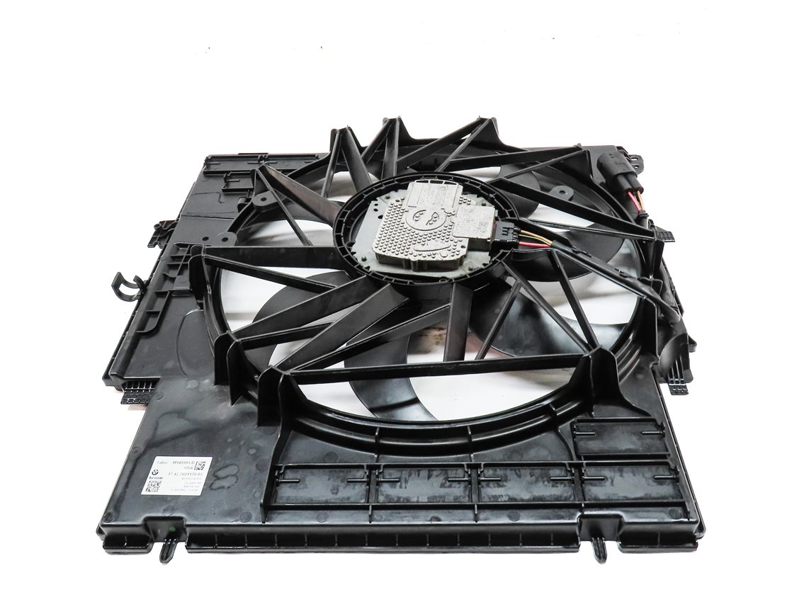 Thumbnail 5: 13-18 BMW X3 X4 (F25 F26) 2.0L N20 TURBO ENGINE RADIATOR COOLING FAN w/ SHROUD