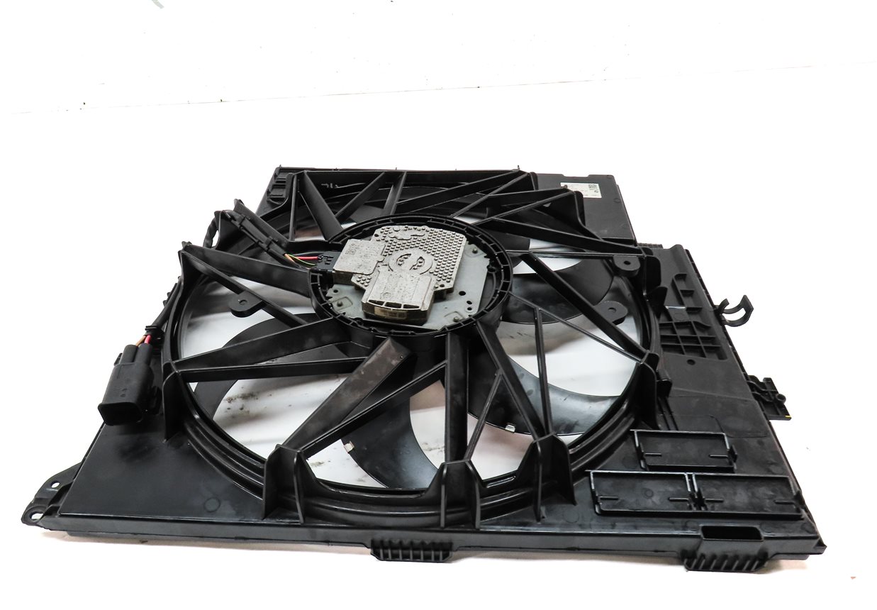 Thumbnail 6: 13-18 BMW X3 X4 (F25 F26) 2.0L N20 TURBO ENGINE RADIATOR COOLING FAN w/ SHROUD