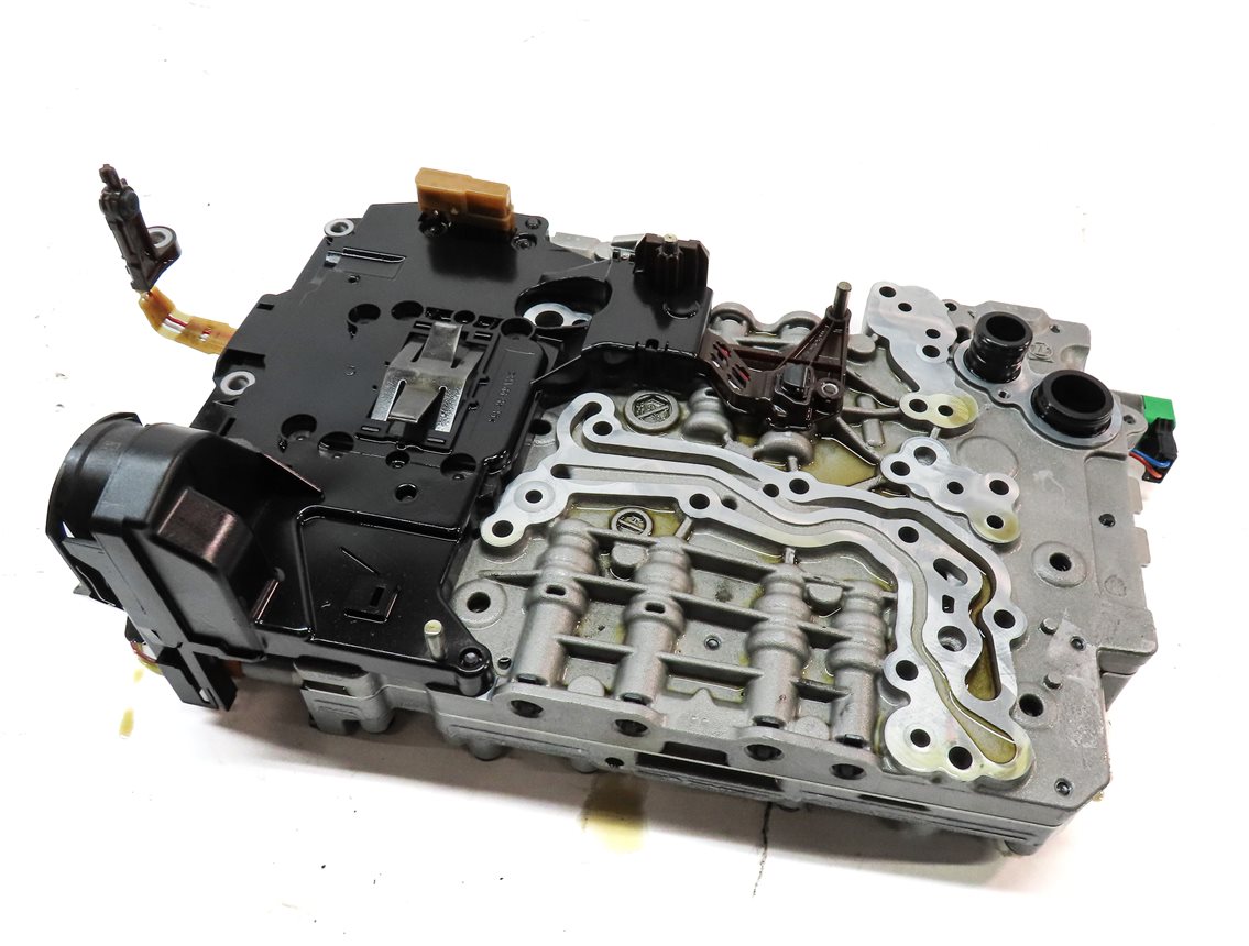 14 328i 328iGT X3 (F25 F30 F34) 2.0L 8HP45 AUTOMATIC TRANSMISSION VALVE BODY