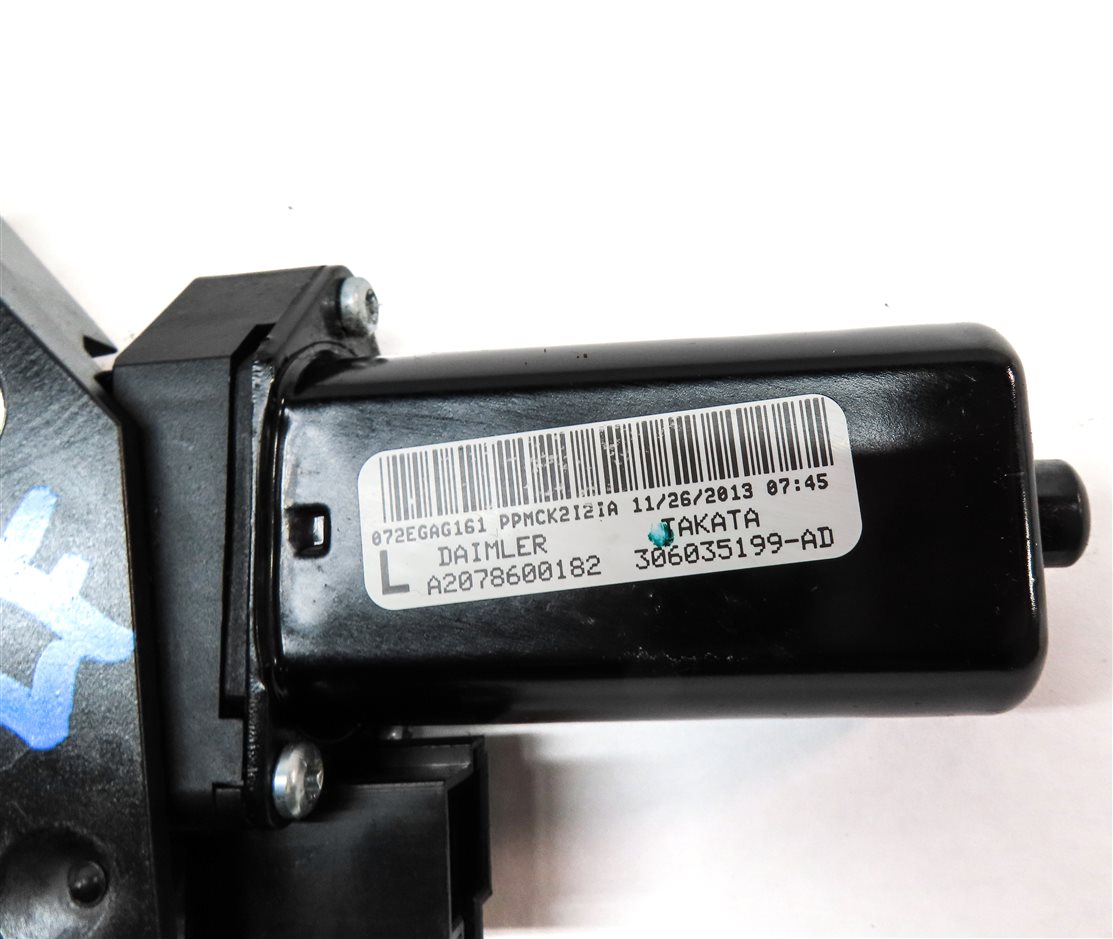 Thumbnail 7: 2014 MERCEDES E350 COUPE (C207) FRONT LEFT DRIVER SEATBELT HANDOVER ARM w/ MOTOR