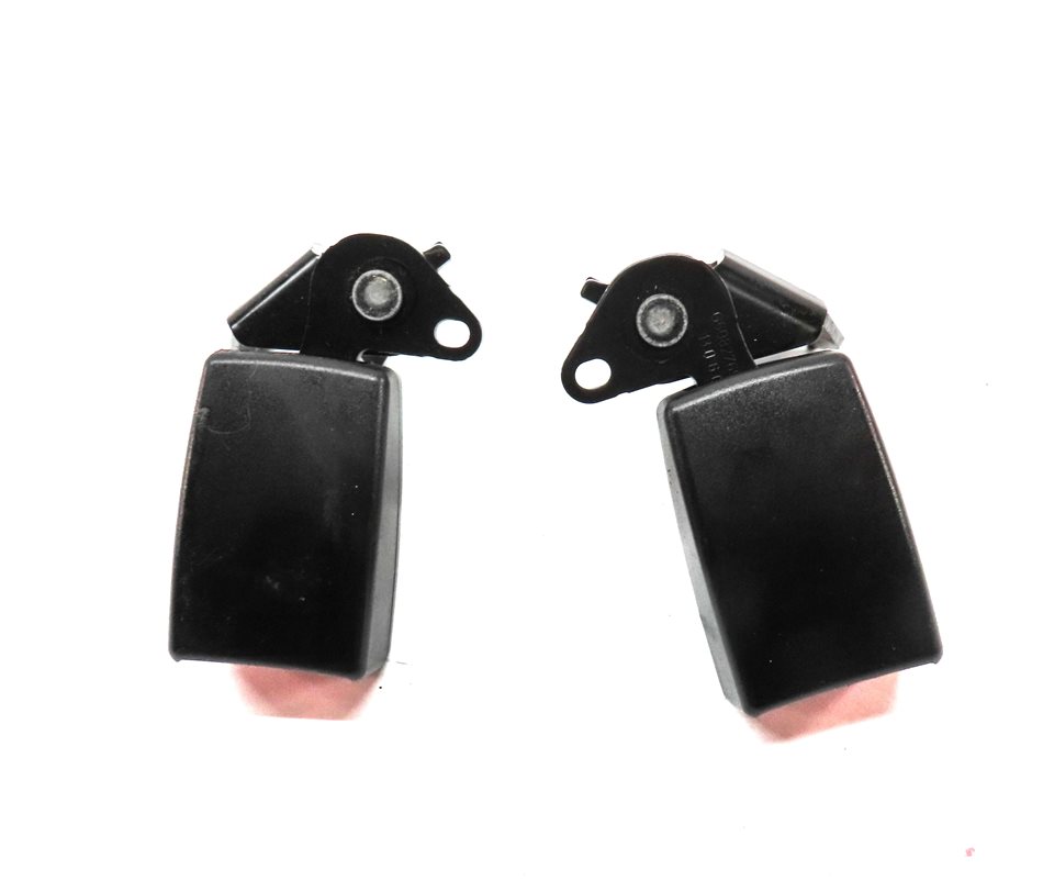 Thumbnail 2: 2014 MERCEDES E350 COUPE (C207) REAR SEAT SEATBELT BUCKLE RECEIVER SET-2
