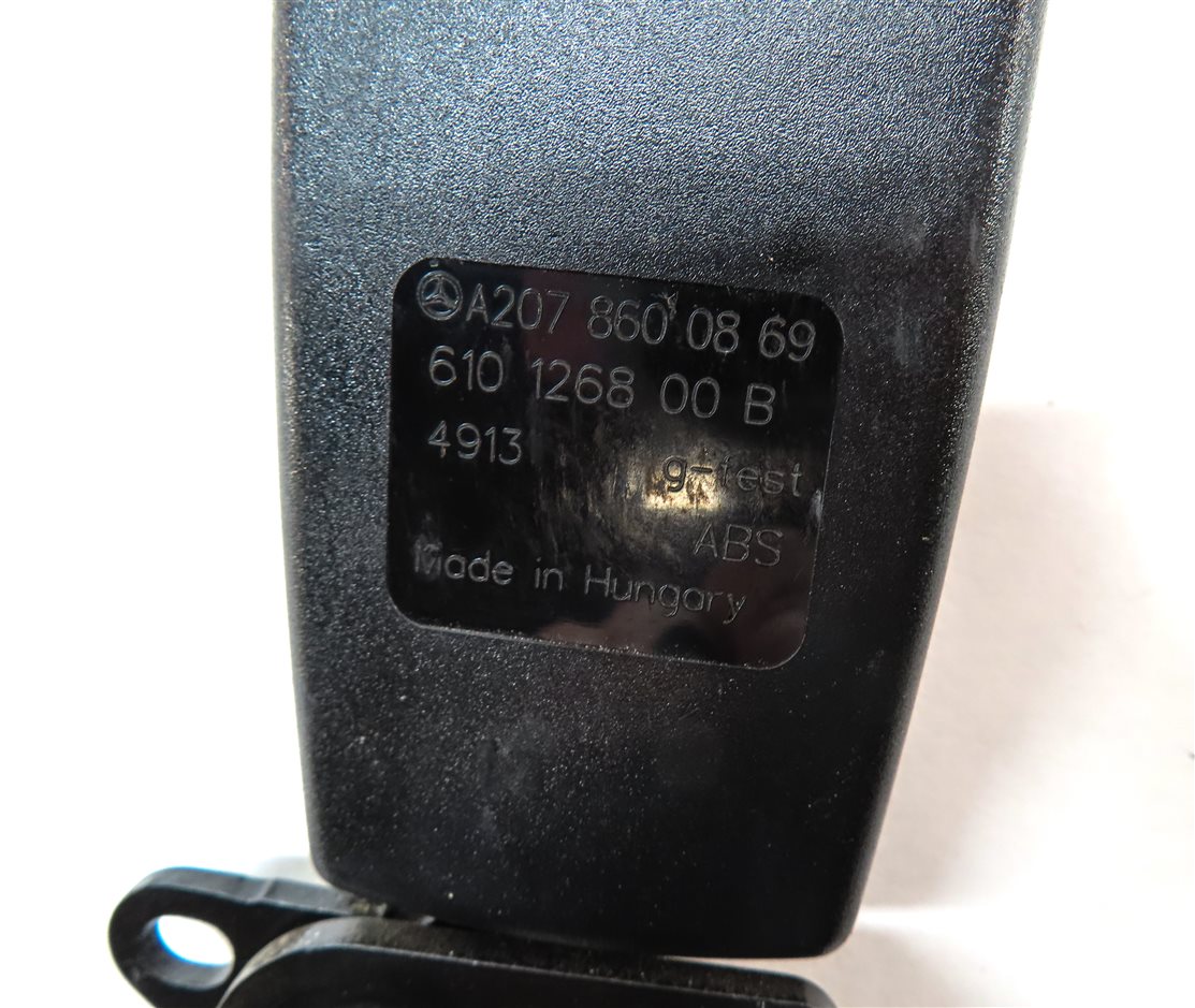 Thumbnail 5: 2014 MERCEDES E350 COUPE (C207) REAR SEAT SEATBELT BUCKLE RECEIVER SET-2