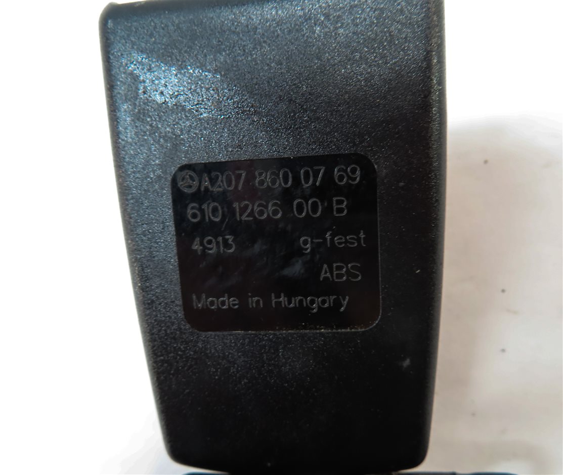 Thumbnail 6: 2014 MERCEDES E350 COUPE (C207) REAR SEAT SEATBELT BUCKLE RECEIVER SET-2