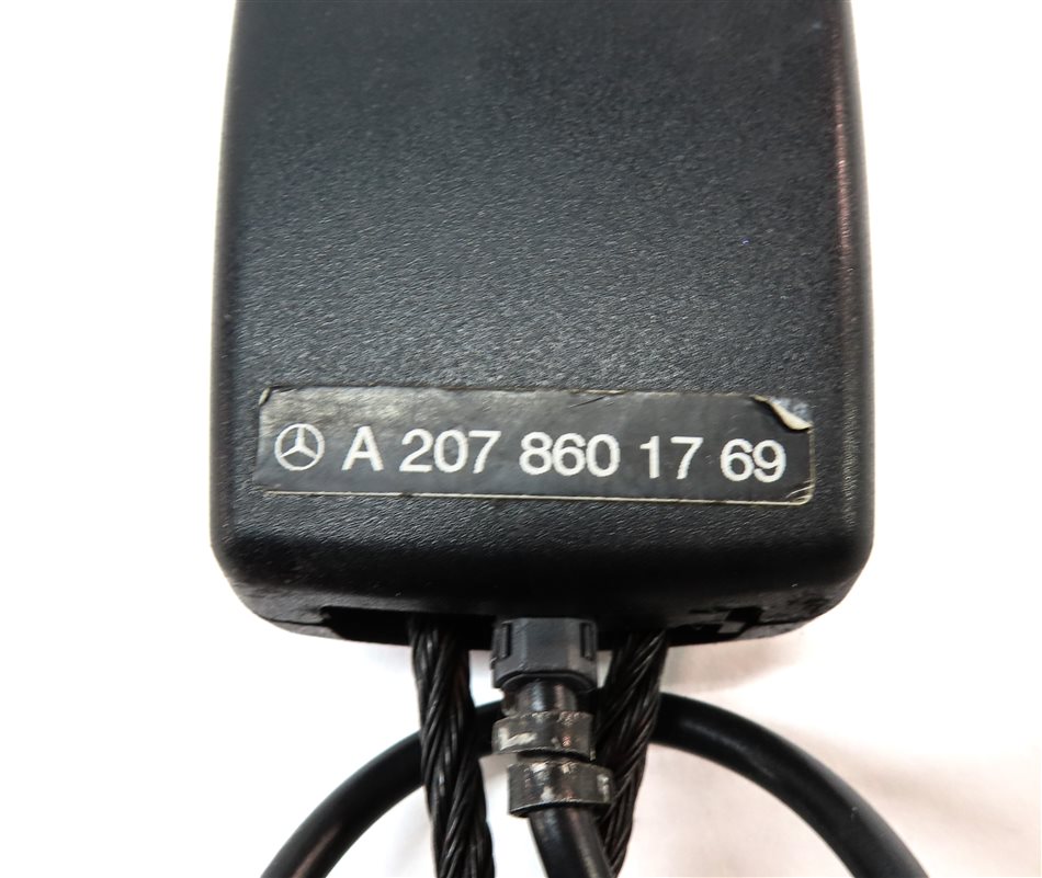 Thumbnail 6: 10-17 C E CLASS (W204 W207) COUPE CONVERTIBLE LEFT DRIVER SEATBELT RECEIVER