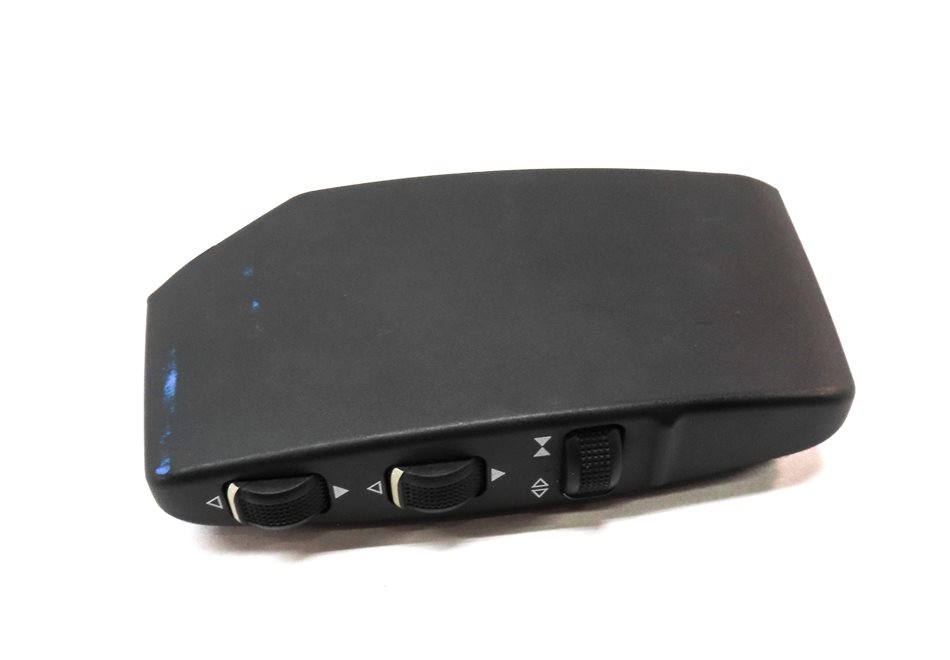 Thumbnail 1: 2014 MERCEDES E350 COUPE (C207) RIGHT PASSENGER SEAT LUMBAR CONTROL SWITCH KNOB