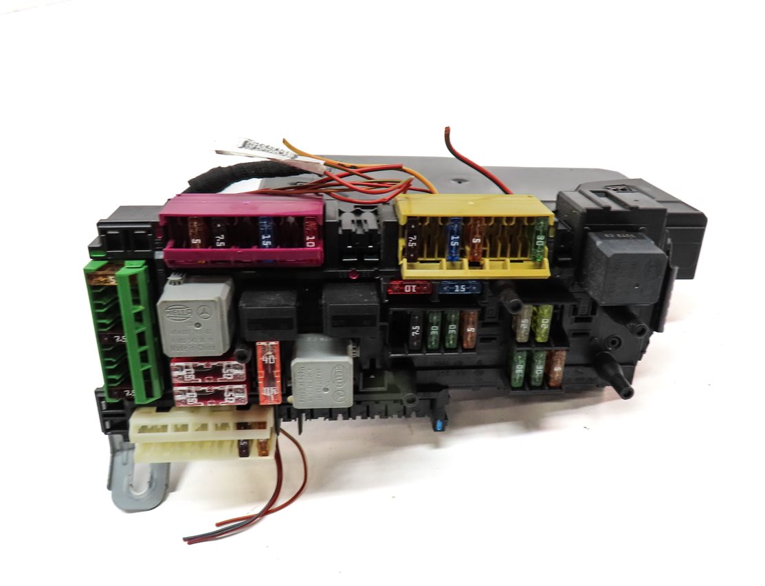 Thumbnail 2: 2014 MERCEDES E350 COUPE (C207) REAR SIGNAL ACQUISITION ACTIVATION SAM MODULE