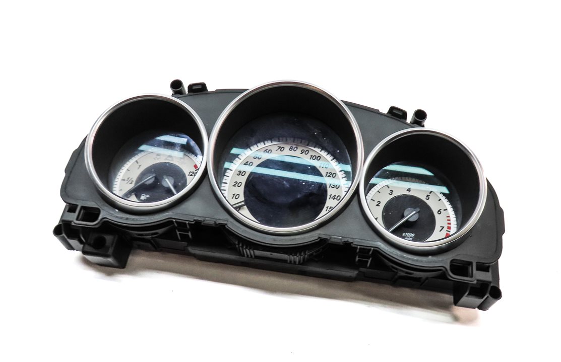 2014 MERCEDES E-CLASS (A207 C207 W207 W212) SPEEDOMETER GAUGE CLUSTER (160k)
