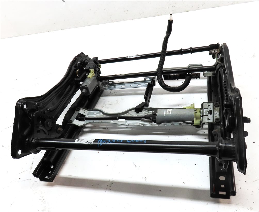 Thumbnail 2: 10-17 E CLASS A207 C207 W207 COUPE CONVERTIBLE LEFT DRIVER SEAT TRACK w/ MOTORS