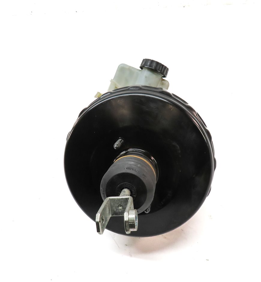 Thumbnail 6: 2014 MERCEDES E350 COUPE (C207) POWER BRAKE BOOSTER w/ MASTER CYLINDER RESERVOIR