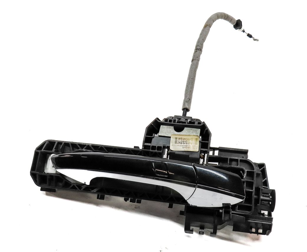 10-16 CLA E GLK (A207 C207 C117 X204) RIGHT FRONT KEYLESS GO DOOR HANDLE (Black)