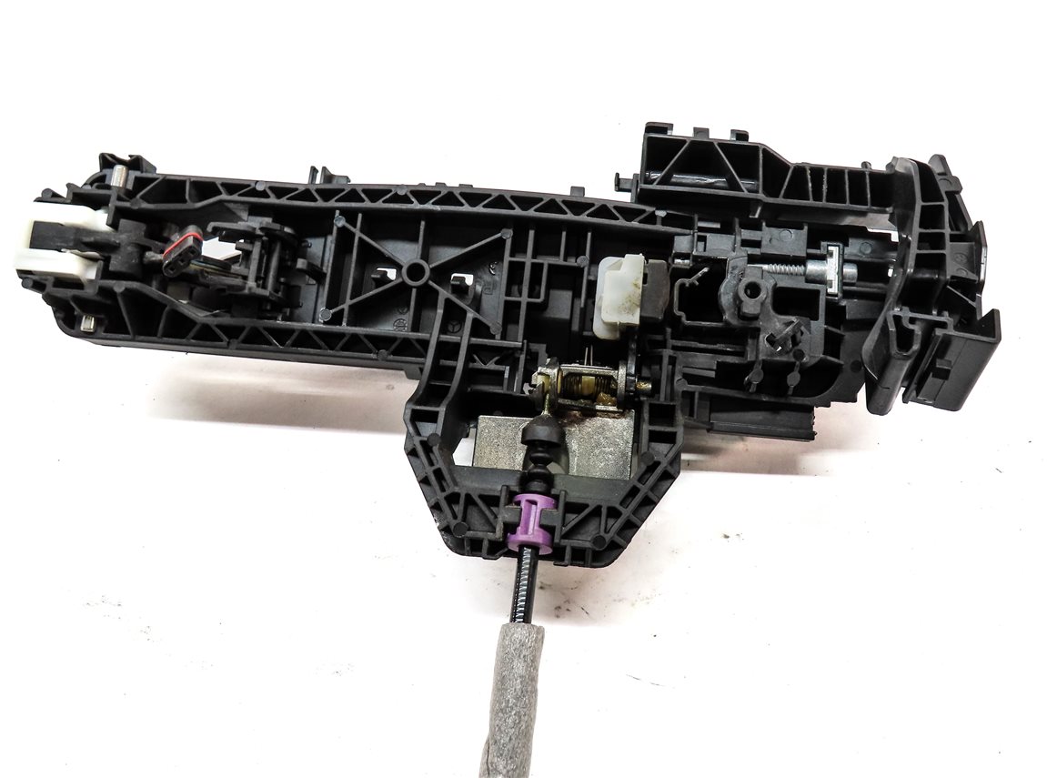 Thumbnail 5: 10-16 CLA E GLK (A207 C207 C117 X204) RIGHT FRONT KEYLESS GO DOOR HANDLE (Black)