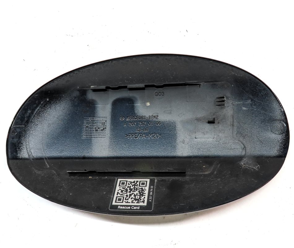 Thumbnail 5: 10-17 MERCEDES E-CLASS (W207) COUPE CONVERTIBLE FUEL TANK DOOR LID TRIM (Black)