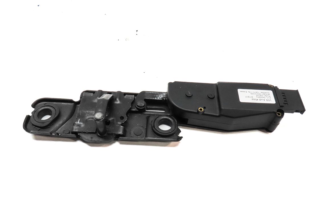 Thumbnail 4: 2018 AUDI Q3 (8U) REAR HATCH TAILGATE TRUNK LATCH STRIKER PLATE & ACTUATOR