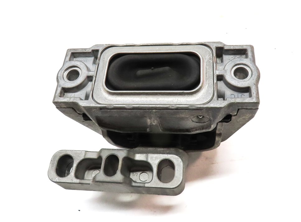 Thumbnail 2: 2018 AUDI Q3 (8U) 2.0T (CCTA) RIGHT ENGINE MOTOR MOUNT