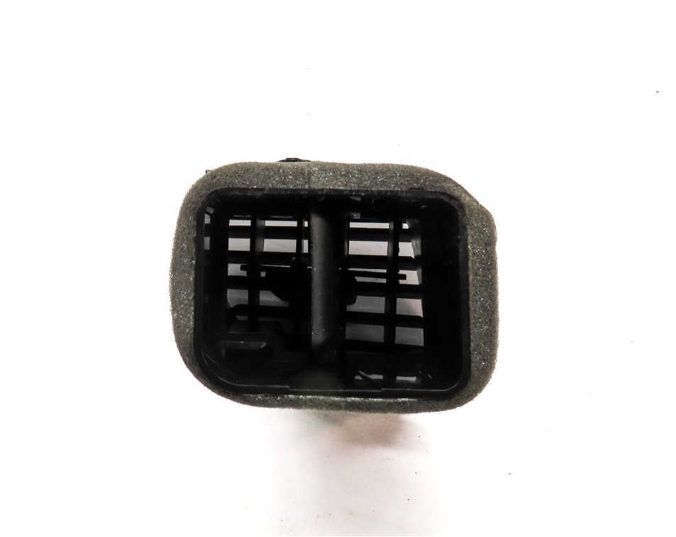 Thumbnail 4: 2018 AUDI Q3 (8U) FRONT LEFT DRIVER DASH HVAC A/C HEATER AIR VENT (BLACK)