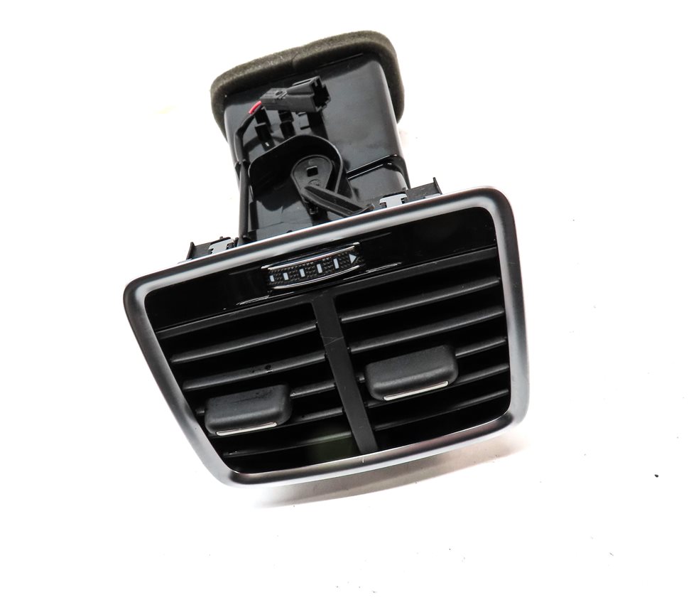 Thumbnail 3: 2018 AUDI Q3 (8U) REAR CENTER CONSOLE HVAC A/C HEATER AIR VENT (BLACK)