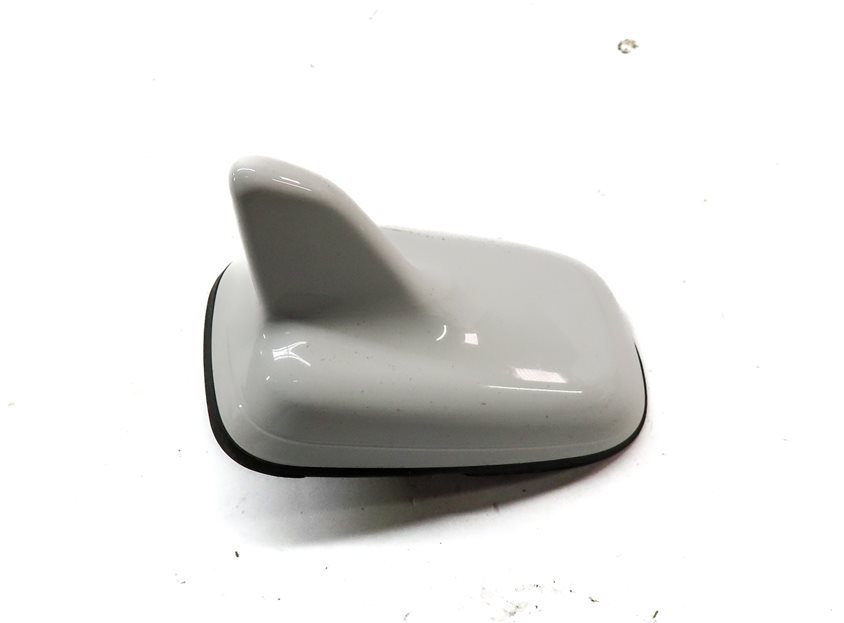 Thumbnail 4: 18-23 AUDI Q3 TT 8U MK2 RADIO STEREO ROOF SHARK FIN ANTENNA (White)