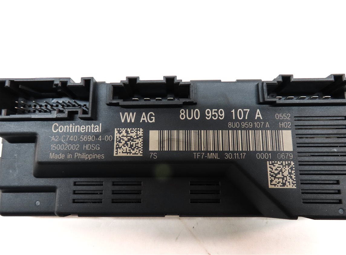Thumbnail 4: 2018 AUDI Q3 (8U) REAR HATCH TAILGATE TRUNK LIFT CONTROL MODULE