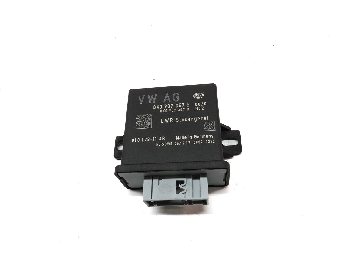 Thumbnail 2: 2018 AUDI Q3 (8U) HEADLIGHT HEAD LIGHT LAMP RANGE CONTROL MODULE