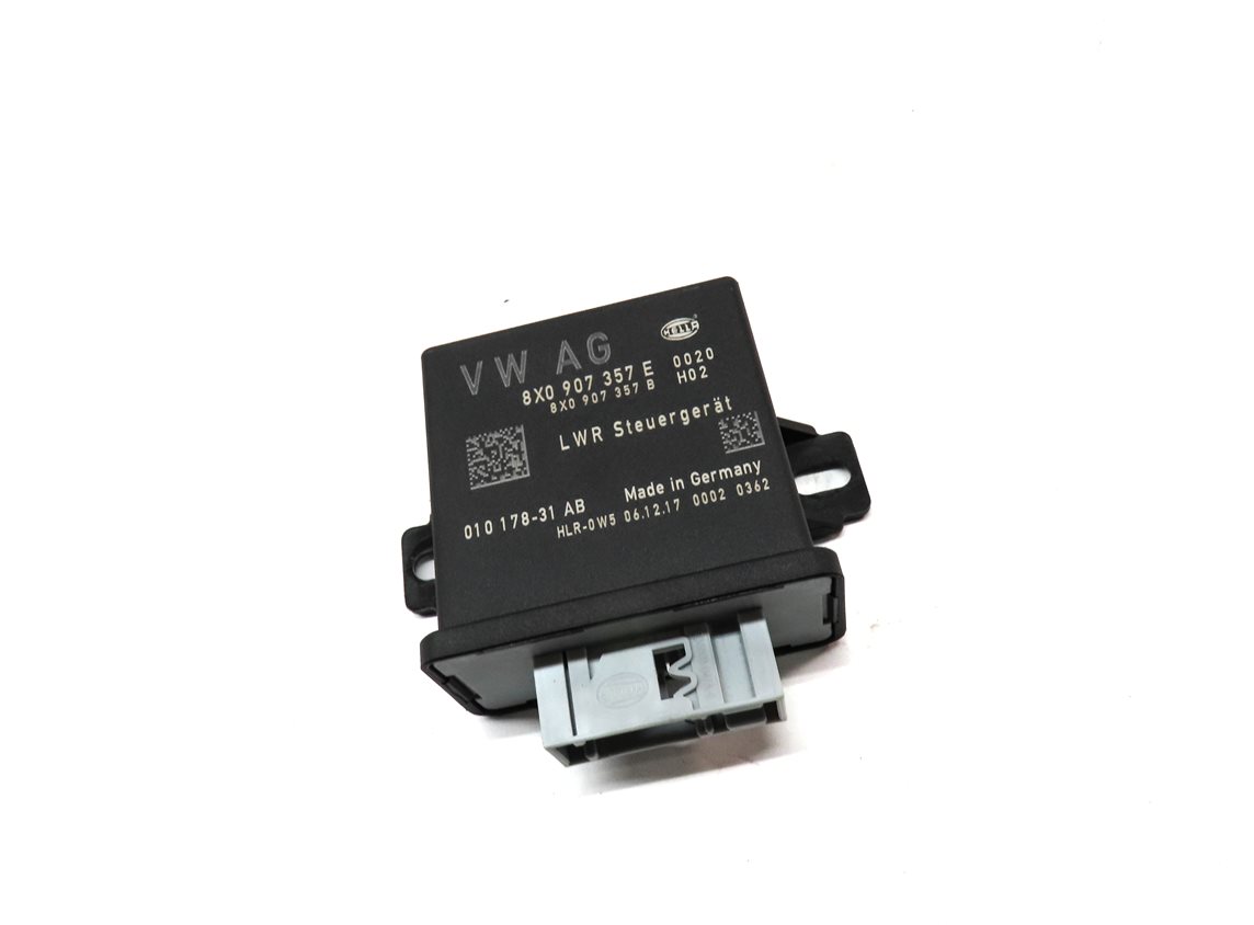 Thumbnail 3: 2018 AUDI Q3 (8U) HEADLIGHT HEAD LIGHT LAMP RANGE CONTROL MODULE