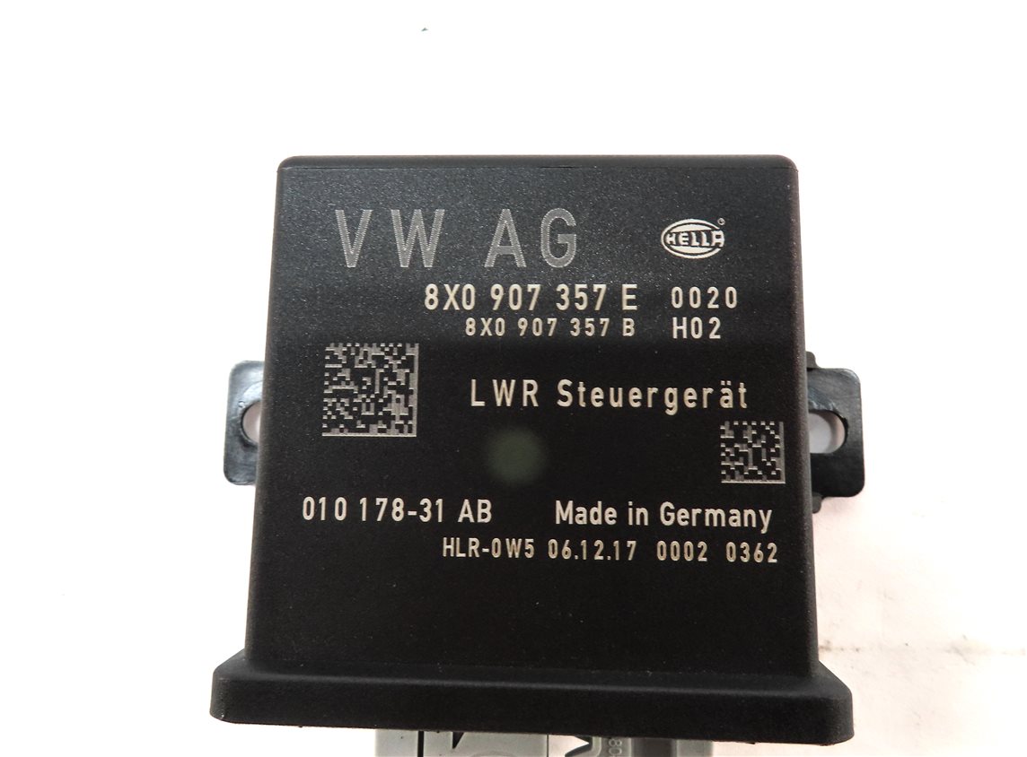 Thumbnail 4: 2018 AUDI Q3 (8U) HEADLIGHT HEAD LIGHT LAMP RANGE CONTROL MODULE