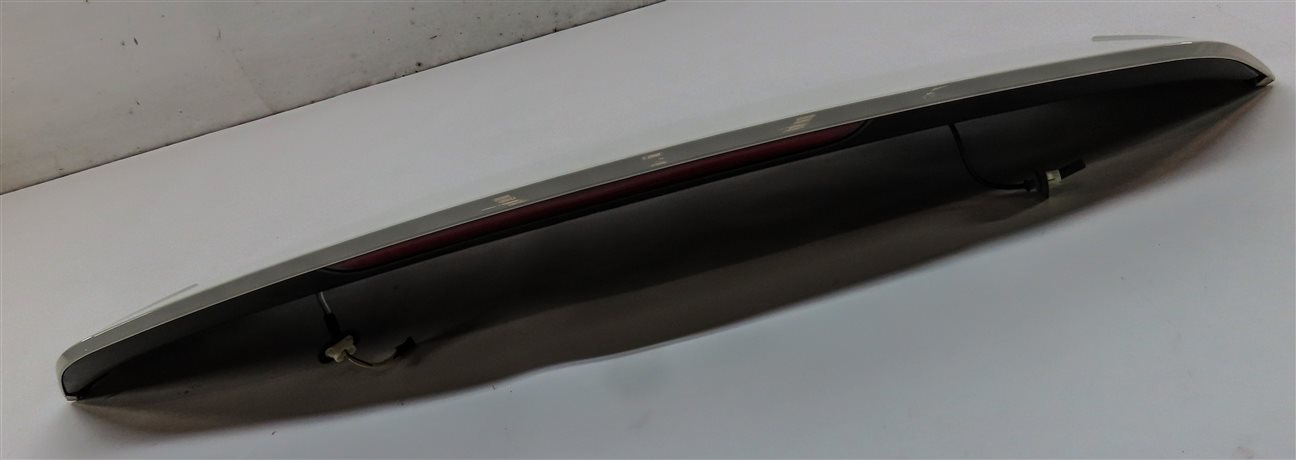 Thumbnail 3: 2015-2018 AUDI Q3 (8U) REAR SPOILER WING w/ THIRD 3rd BRAKE LIGHT (White)