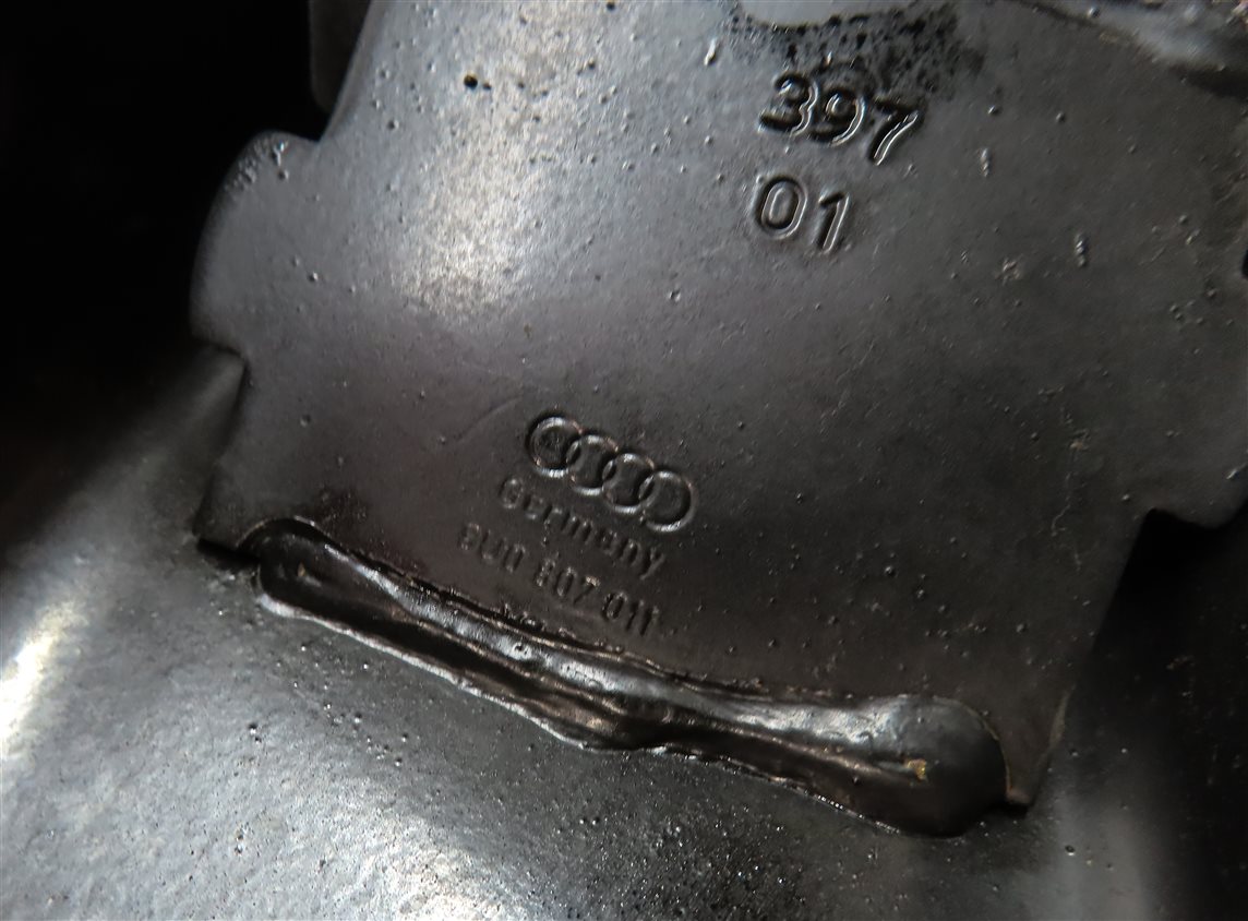 Thumbnail 7: 15-18 AUDI Q3 8U REAR BUMPER REINFORCEMENT IMPACT BAR & ATTACHED MOUNT BRACKETS