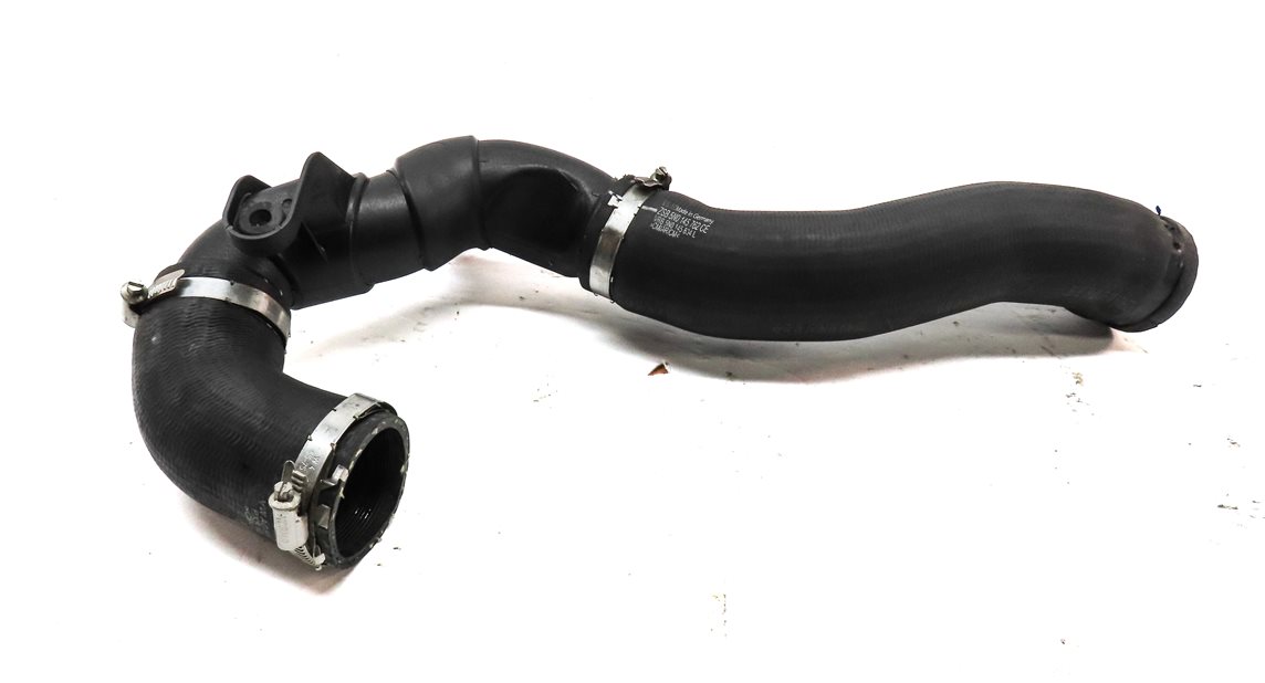 Thumbnail 6: 2018 AUDI Q3 (8U) 2.0L (CCTA) TURBO ENGINE INTERCOOLER BOOST PIPE ASSEMBLY