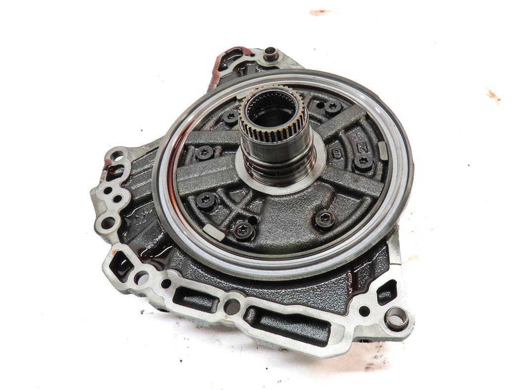 Thumbnail 2: 2017-2018 VW TIGUAN AUDI Q3 (8U) AWD 6 SPEED (SGU) AUTO TRANSMISSION OIL PUMP