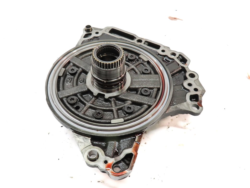 Thumbnail 6: 2017-2018 VW TIGUAN AUDI Q3 (8U) AWD 6 SPEED (SGU) AUTO TRANSMISSION OIL PUMP