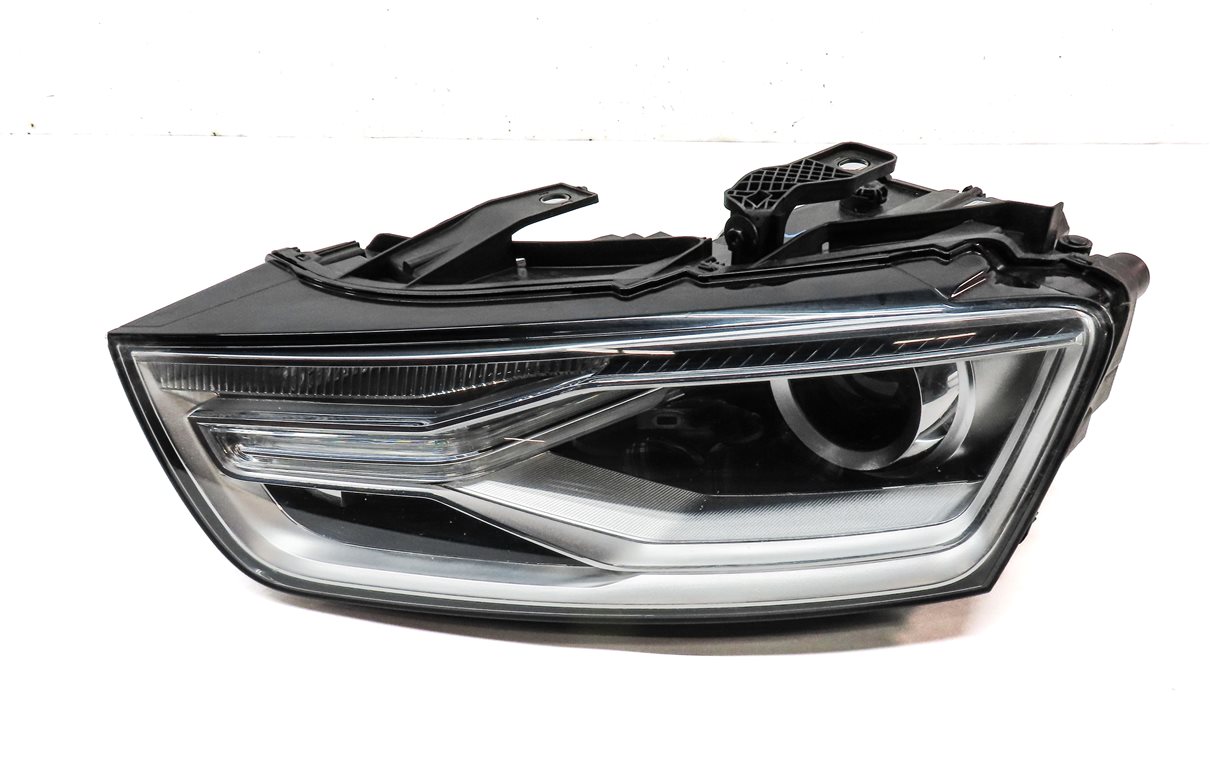 Thumbnail 3: 16-18 AUDI Q3 (8U) LEFT DRIVER XENON HID SELF ADJUST HEADLIGHT HEAD LIGHT LAMP